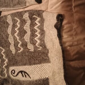 SD Collection Gray and Cream Knit Cardigan